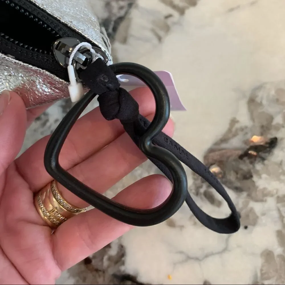 New IVIVVA Black Silver Luminous Travel Kit Cosmetic Wristlet